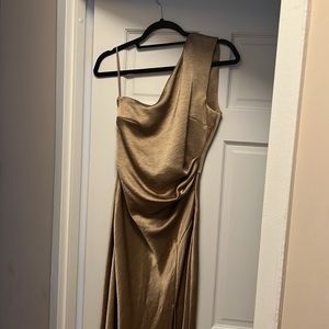 Bec and Bridge bridesmaids gown. Size 6. NEVER WORN. Tag still on.